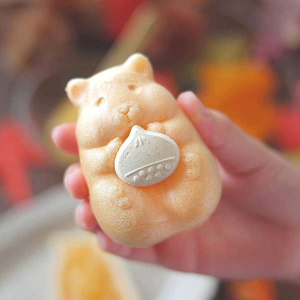 『ハムスターモナカ 栗餡バージョン』／出典：青木光悦堂