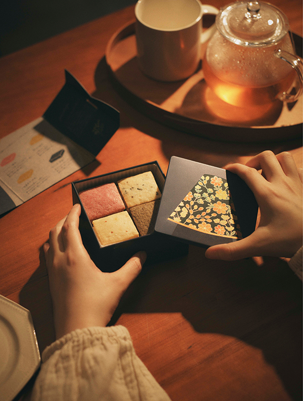 『yakan~夜長を楽しむ大人のクッキー缶~』/出典:治一郎