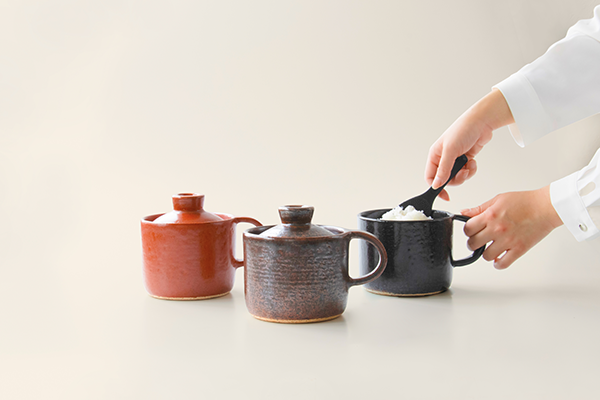 ひとり用ご飯炊き土鍋『おまぐはん』／出典：livareit