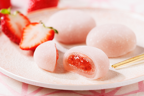 季節限定商品『ちとせのいちご餅』／出典：シュクレイ