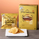 『じゃがボルダチップス 帆立の炭火焼きバター醤油味』／出典：カルビー