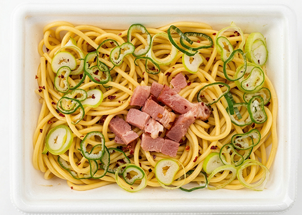 『醤油とだしのペペロンチーノ』／出典：ファミリーマート